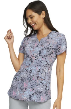Clearance Women's Sweet Safari Print Scrub Top 2 Clearance Women's Sweet Safari Print Scrub Top -Medical Clothing Store 3 ck hs643 printclearance 650