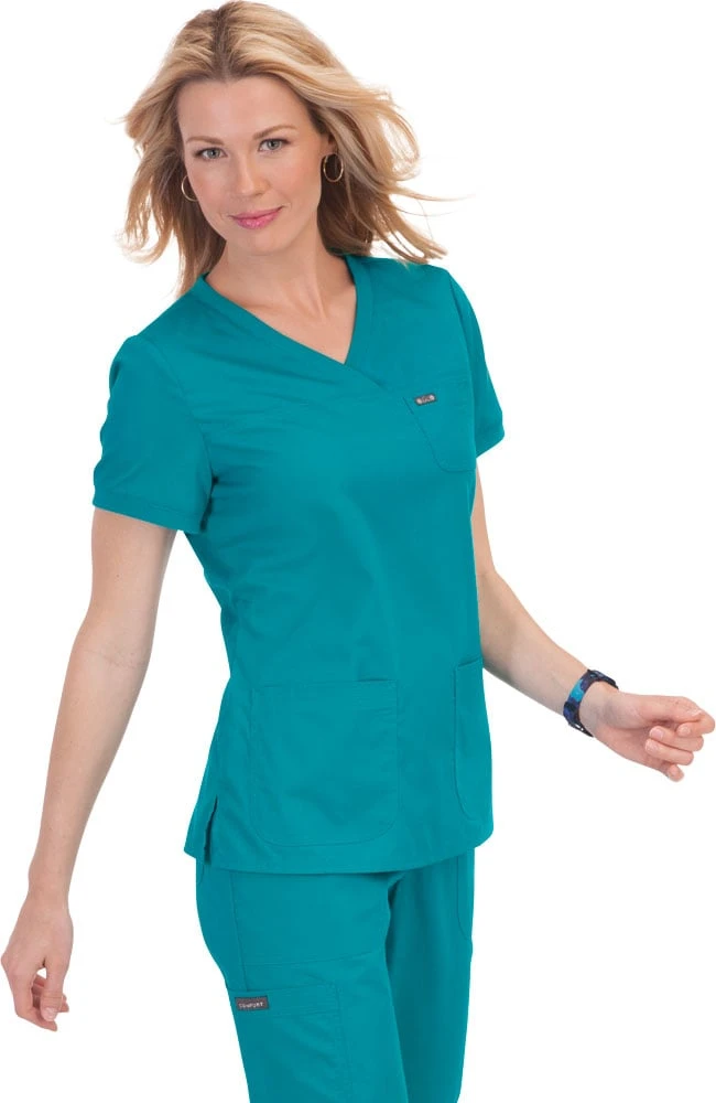 Women's Nicole V-Neck Solid Scrub Top & Lindsey Cargo Scrub Pant Set Women's Nicole V-Neck Solid Scrub Top & Lindsey Cargo Scrub Pant Set -Medical Clothing Store 4 ko 21set 650