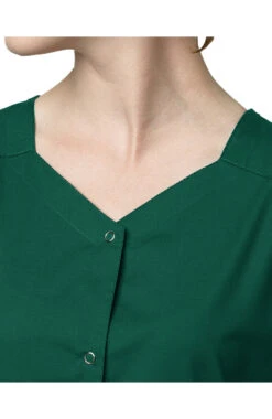 Women's Short Sleeve Snap Scrub Jacket 3 Women's Short Sleeve Snap Scrub Jacket -Medical Clothing Store 4 wk 200 650
