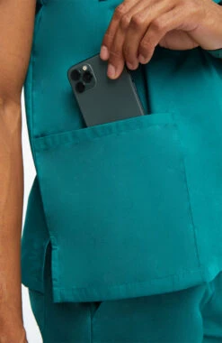 Unisex 3 Pocket Solid Scrub Top & 5 Pocket Cargo Scrub Pant 5 Unisex 3 Pocket Solid Scrub Top & 5 Pocket Cargo Scrub Pant -Medical Clothing Store 6 ah b10set 650