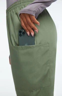 Clearance Women's Scrubs Elastic Waist Utility Scrub Pants 5 Clearance Women's Scrubs Elastic Waist Utility Scrub Pants -Medical Clothing Store 6 ck 4200 clearance 650